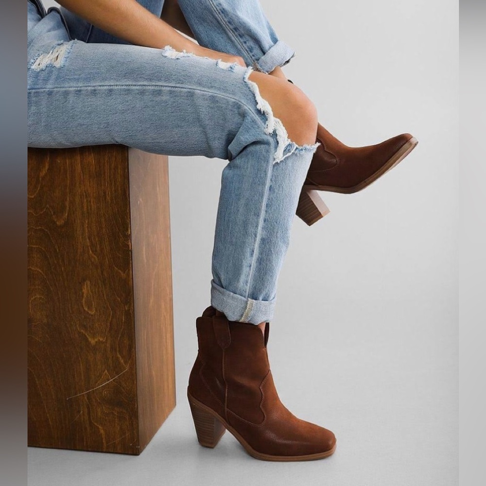 Mia women’s western Boots